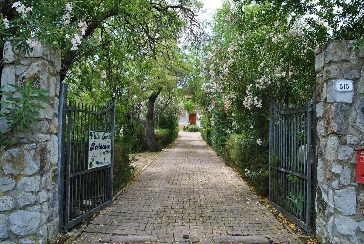 Villa Conti Residence Лакона Екстериор снимка