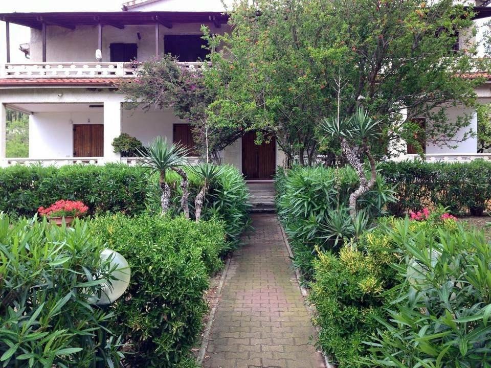 Villa Conti Residence Лакона Екстериор снимка