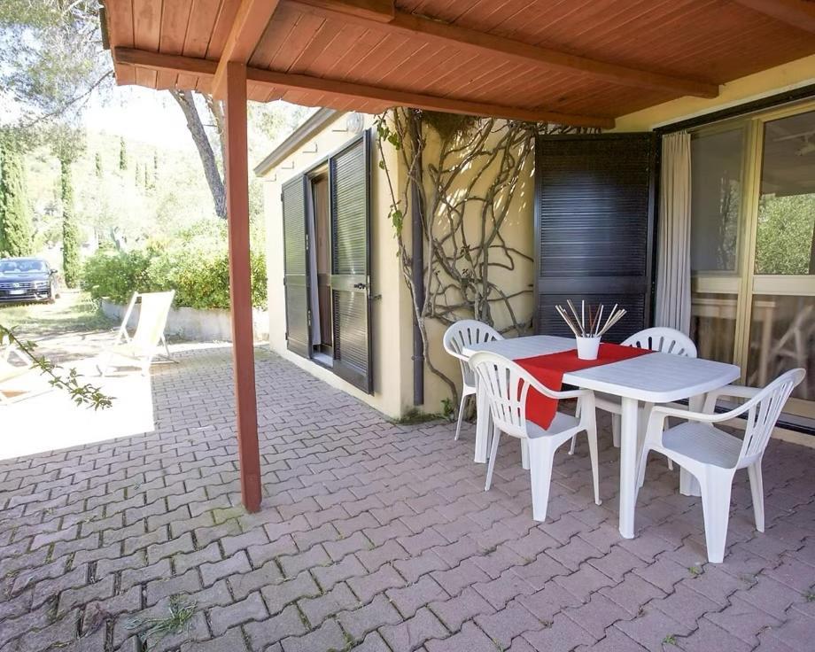 Villa Conti Residence Лакона Екстериор снимка
