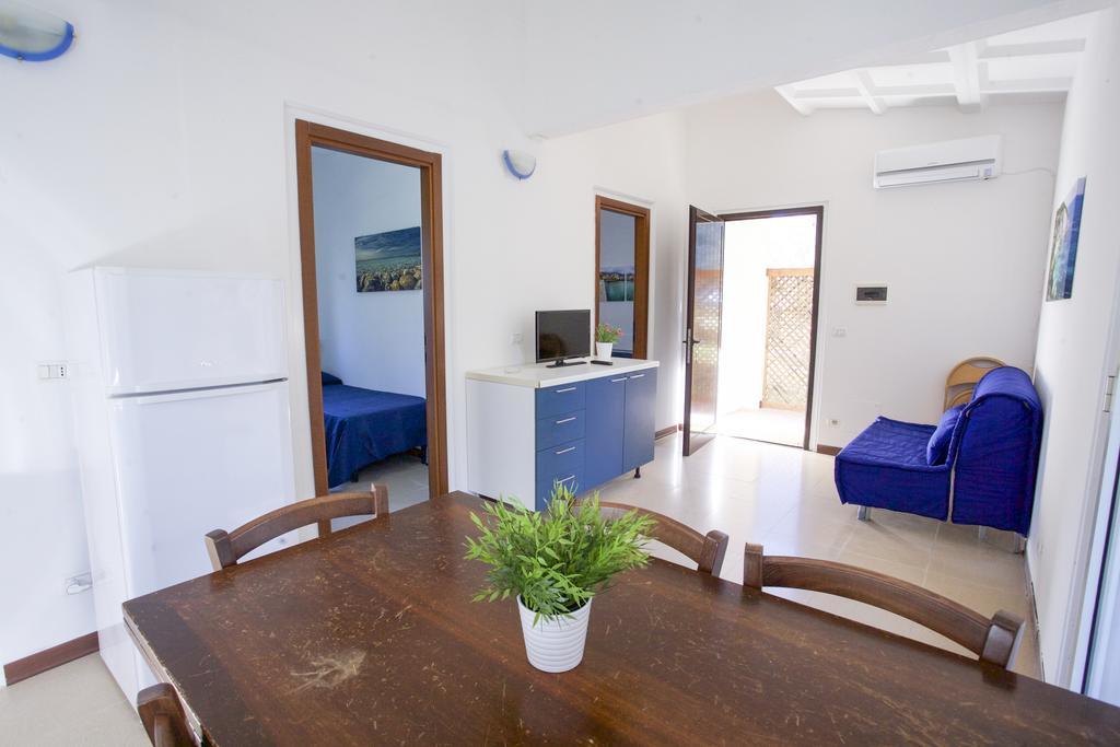 Villa Conti Residence Лакона Екстериор снимка